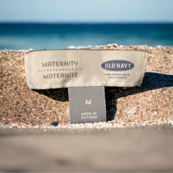 Old Navy Maternity Tank Top Size Medium - Picture 3 of 4